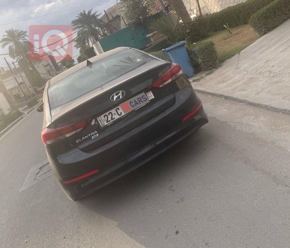هیوندای ئەلەنترا